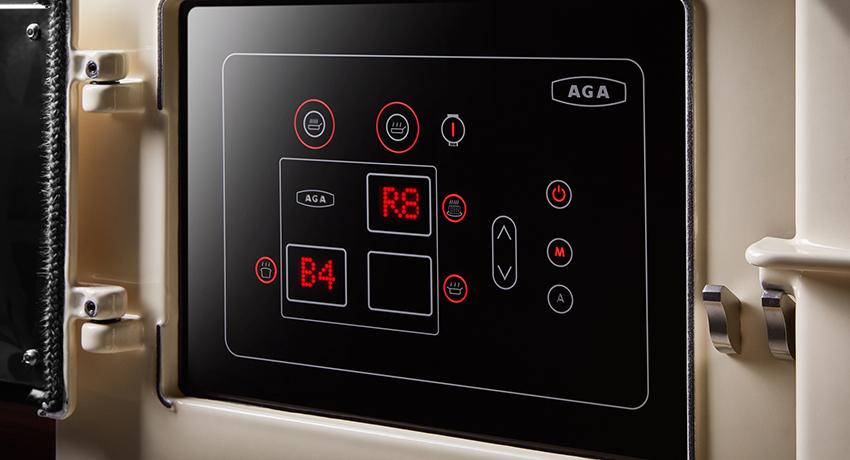Het touch control bedieningspaneel van de AGA eR7 Serie