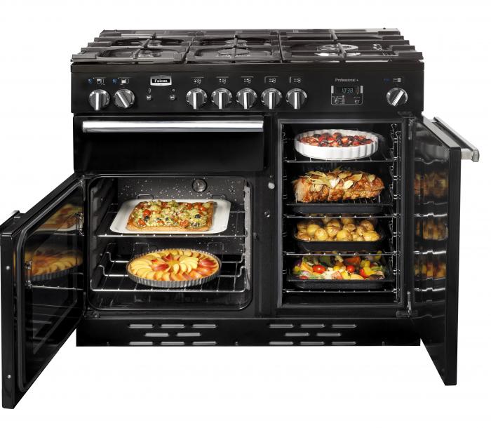 Professional+ 90 Dual Fuel in Black with open ovens with food